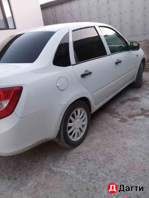 LADA (ВАЗ) Granta, 2013 года