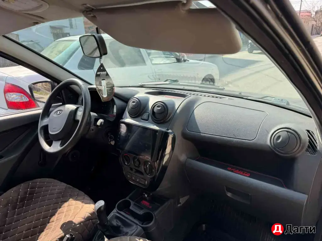 LADA (ВАЗ) Granta, 2015 года