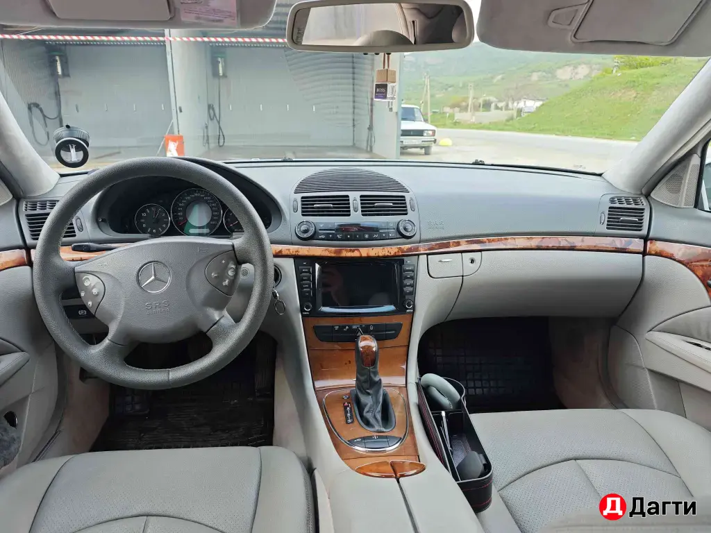 Mercedes-Benz E-Класс, 2002 года
