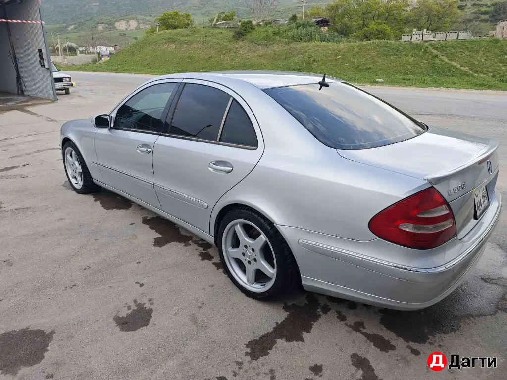Mercedes-Benz E-Класс, 2002 года