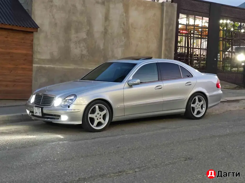 Mercedes-Benz E-Класс, 2002 года