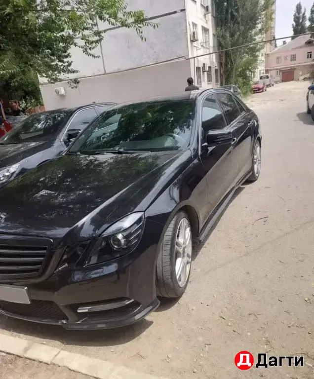 Mercedes-Benz E-Класс, 2011 года