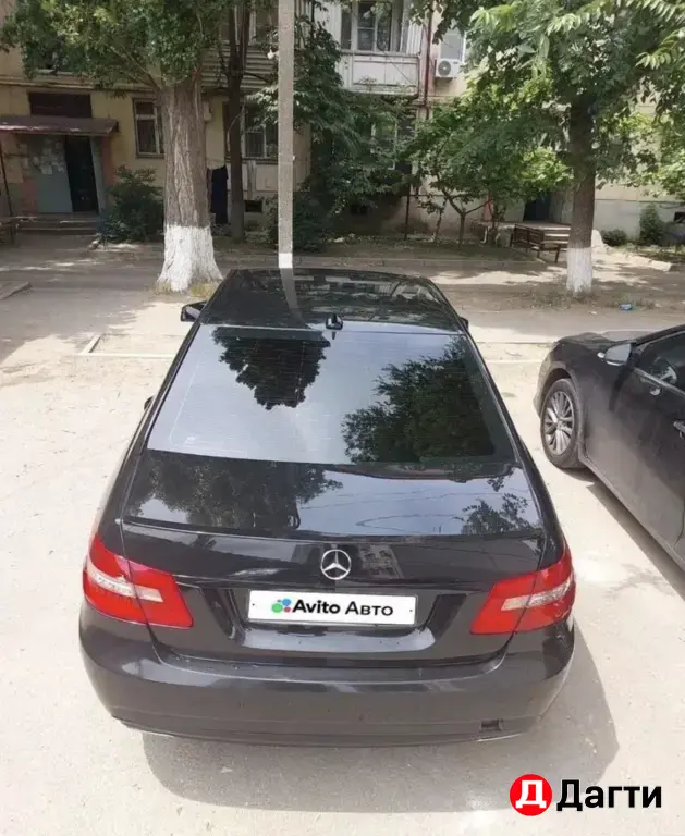 Mercedes-Benz E-Класс, 2011 года