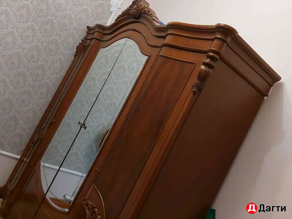 шкаф в спальню