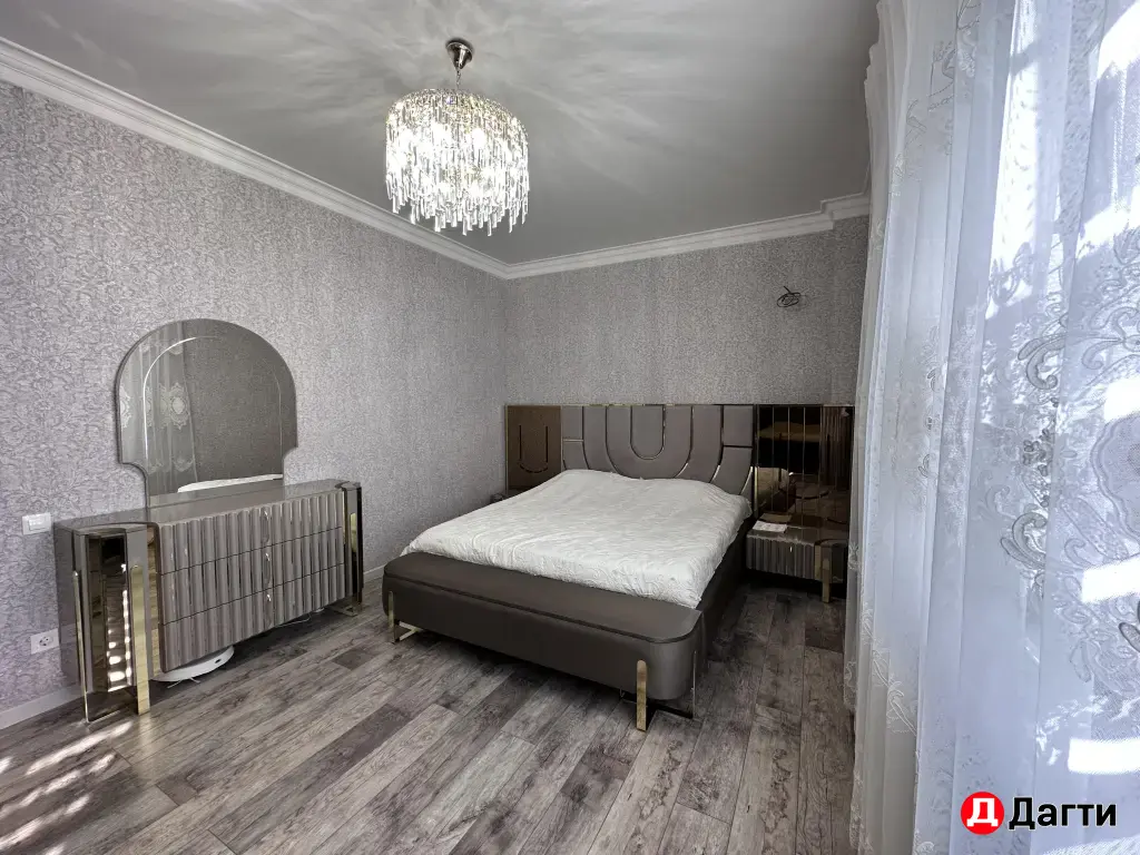 продаю квартиру 150м2