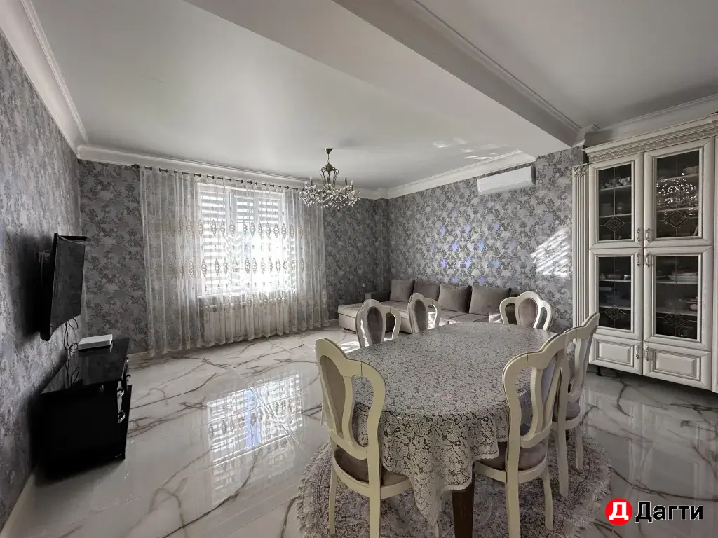 продаю квартиру 150м2