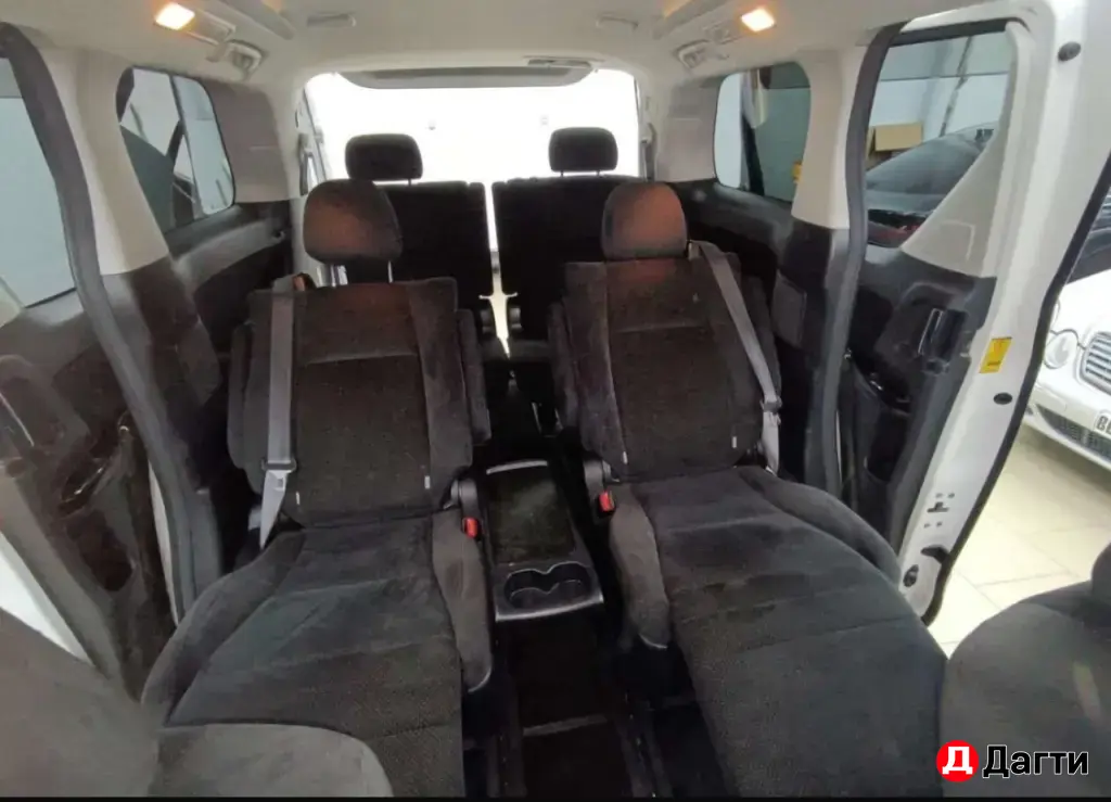 Toyota Vellfire, 2011 года