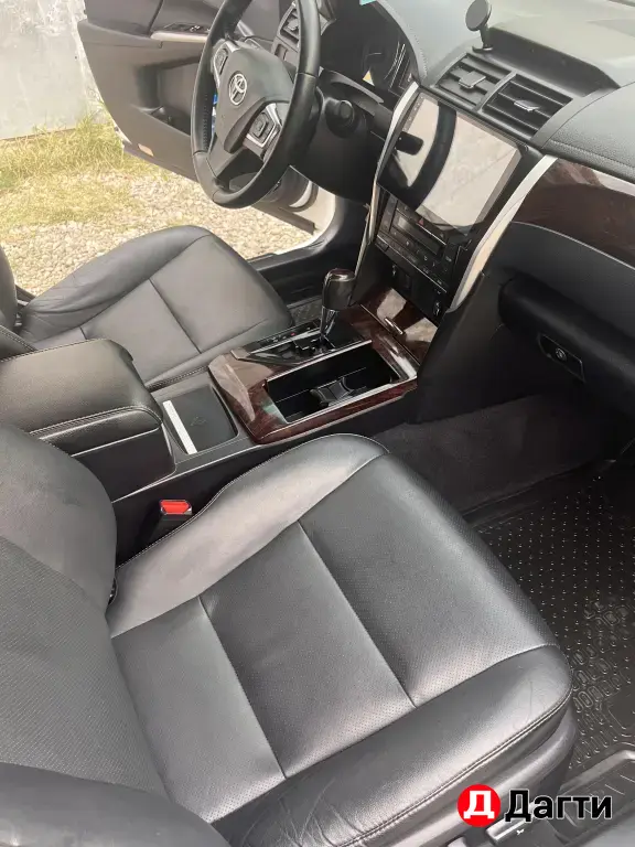 Toyota Camry, 2015 года