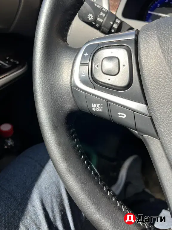 Toyota Camry, 2015 года