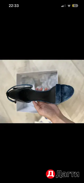 босоножки guess