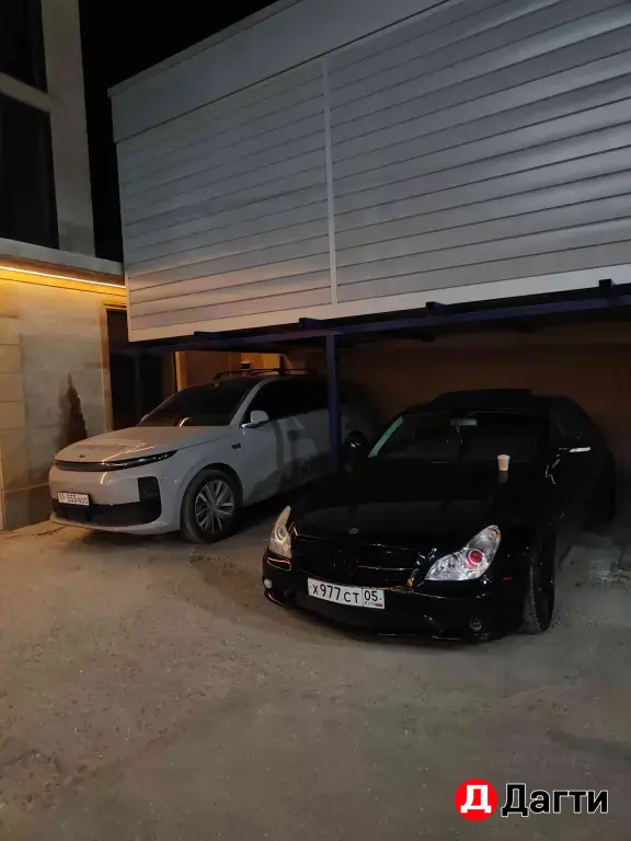 Mercedes-Benz CLS, 2004 года