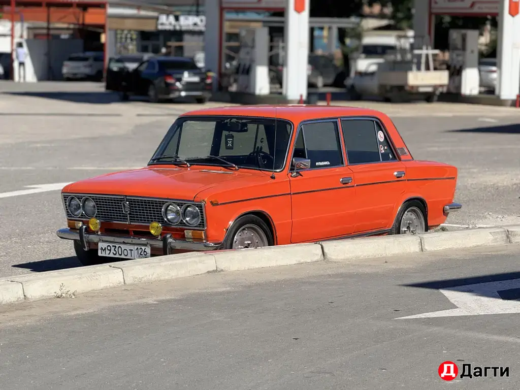 LADA (ВАЗ) 2103, 1977 года