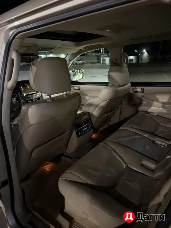Lexus LX, 2011 года