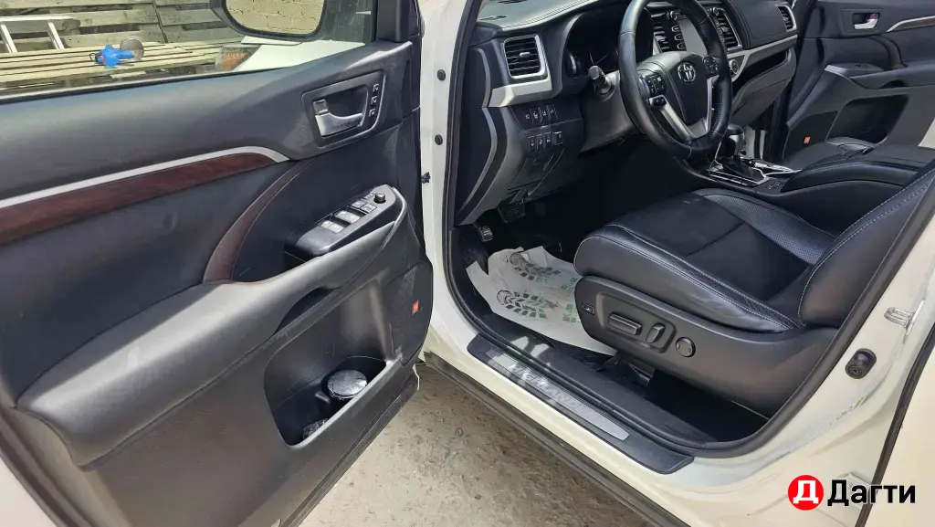 Toyota Highlander, 2015 года