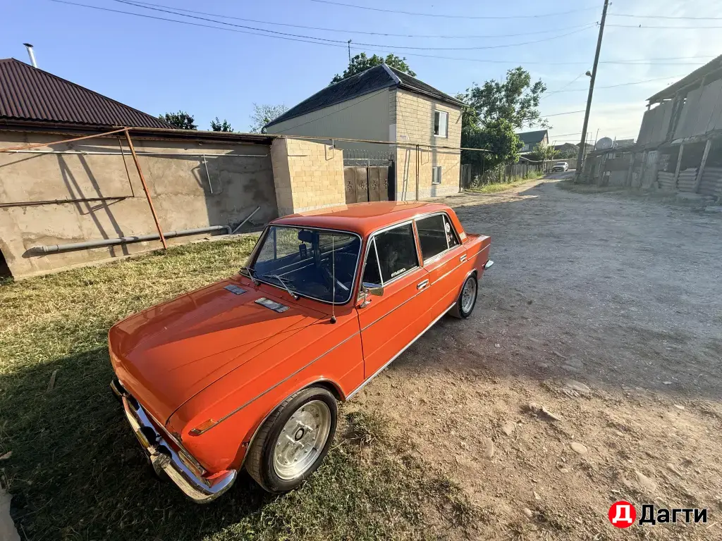 LADA (ВАЗ) 2103, 1977 года