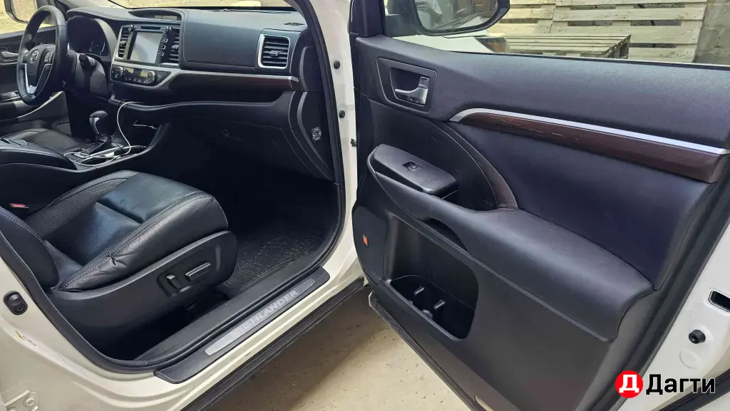 Toyota Highlander, 2015 года