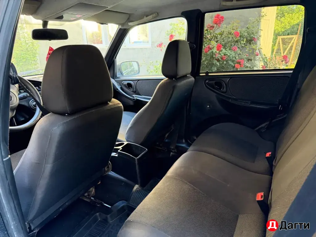 Chevrolet Niva, 2013 года
