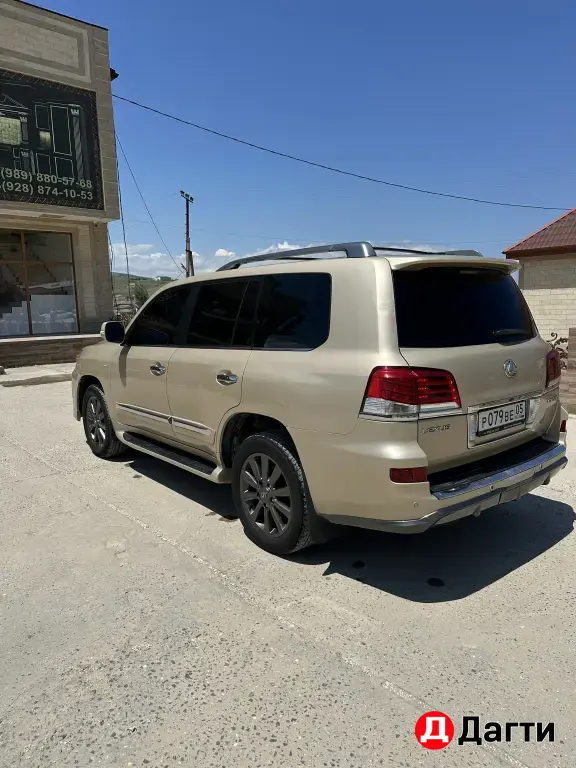 Lexus LX, 2011 года