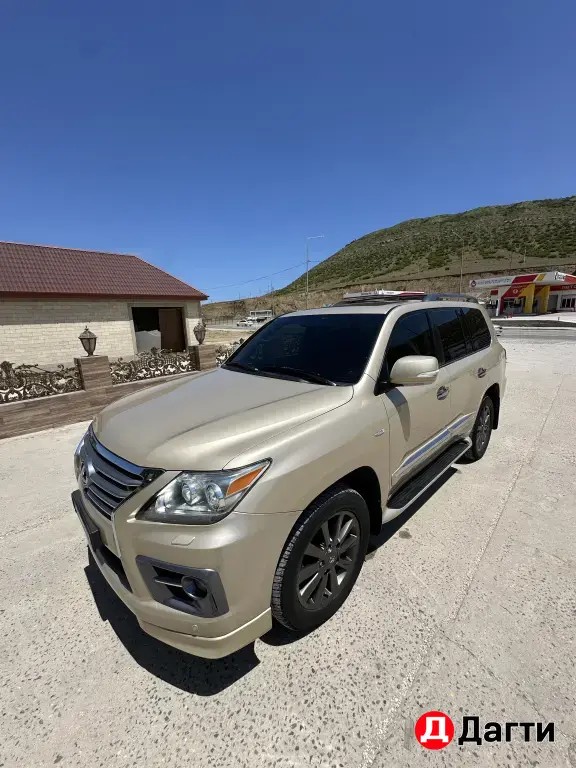 Lexus LX, 2011 года