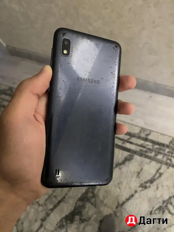Телефон Samsung Galaxy A10