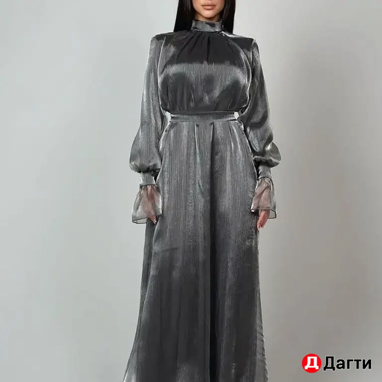 платья и костюмы женские
