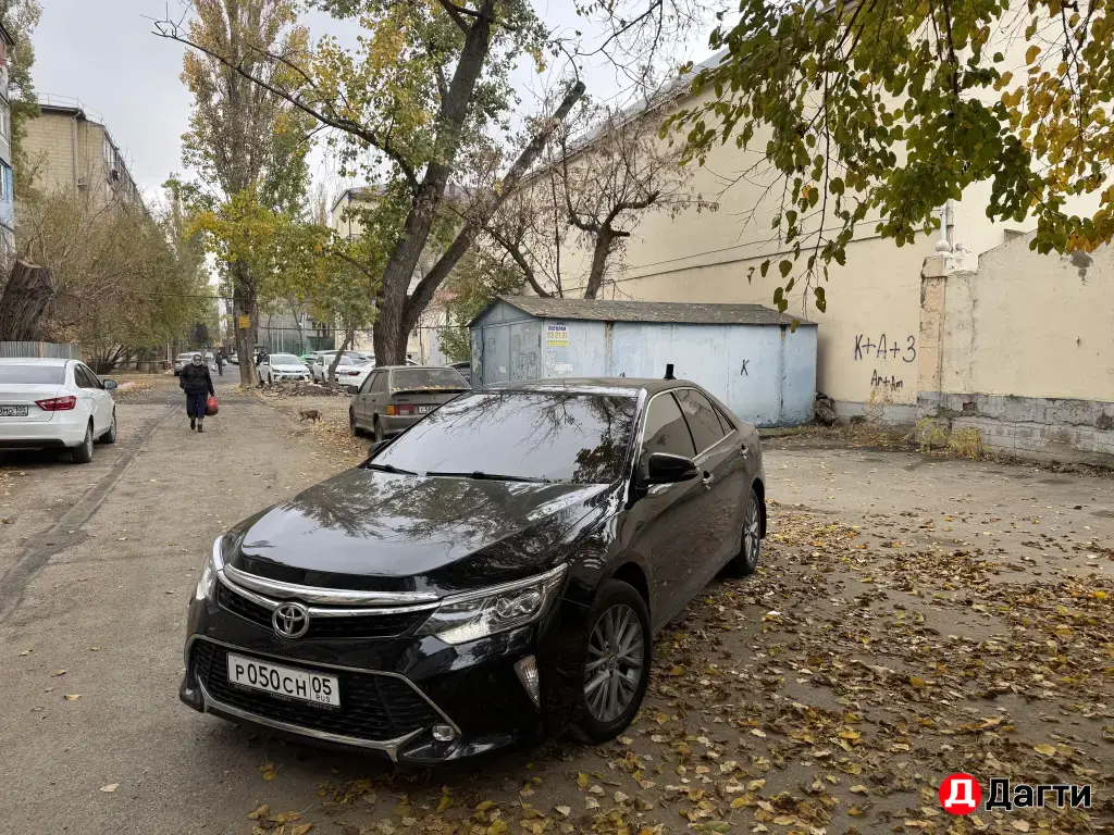 Toyota Camry, 2015 года