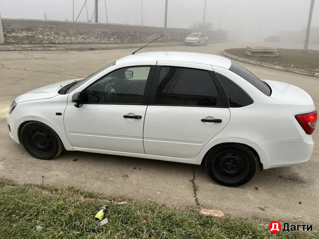 LADA (ВАЗ) Granta, 2017 года