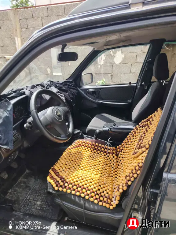 Chevrolet Niva, 2012 года