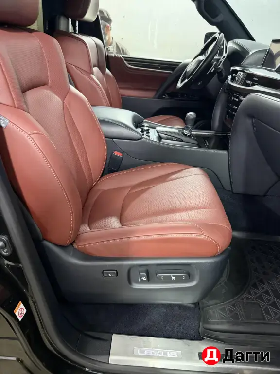 Lexus LX, 2017 года
