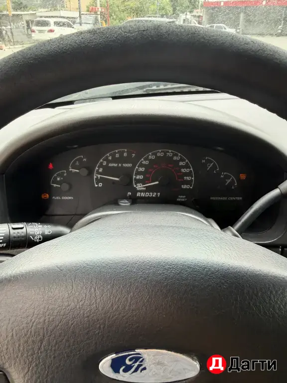 Ford Explorer, 2002 года
