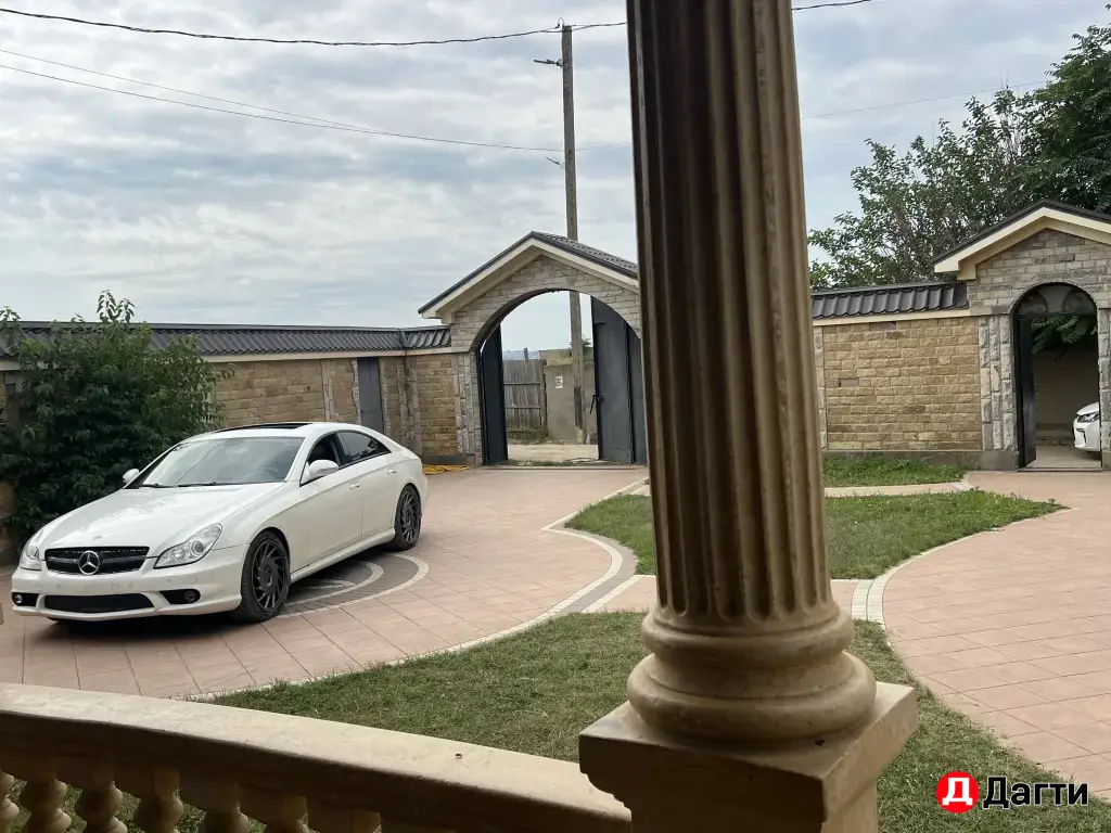 Mercedes-Benz CLS, 2005 года