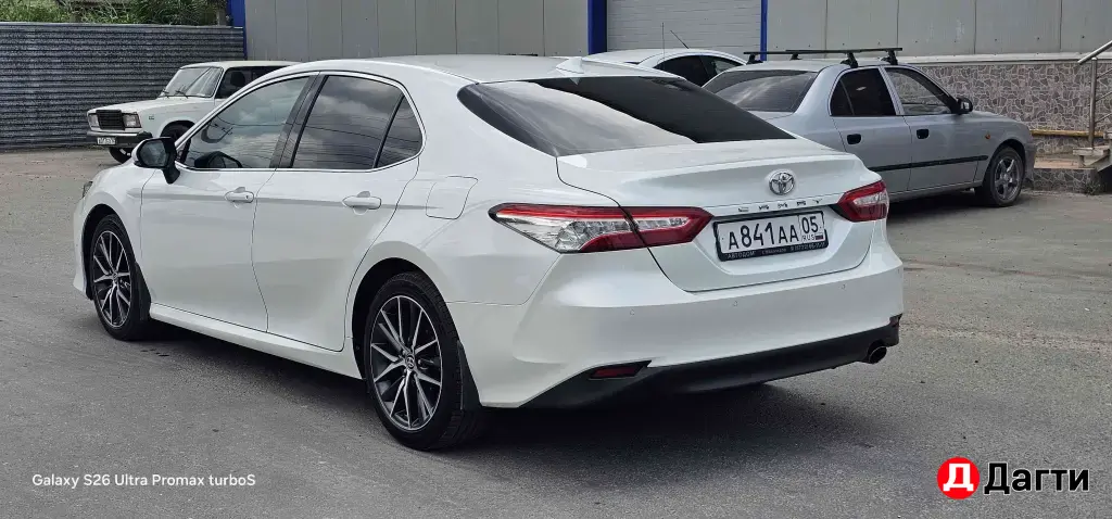 Toyota Camry, 2021 года
