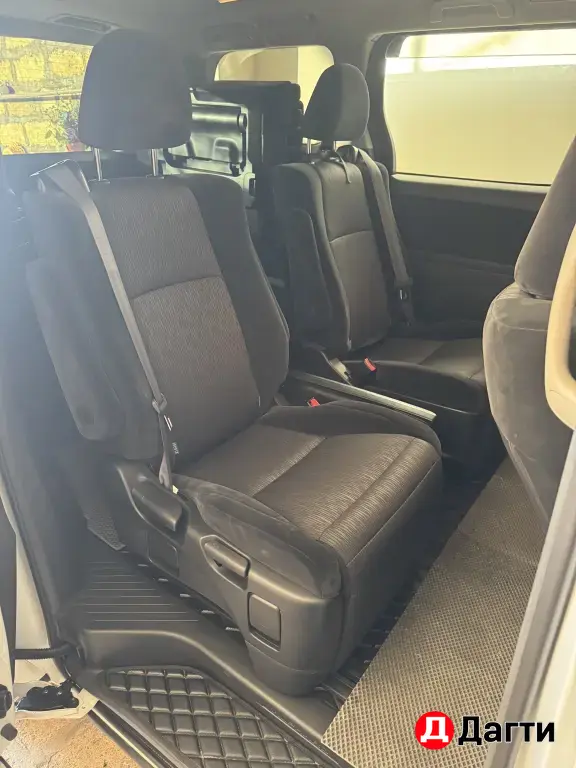 Toyota Alphard, 2009 года