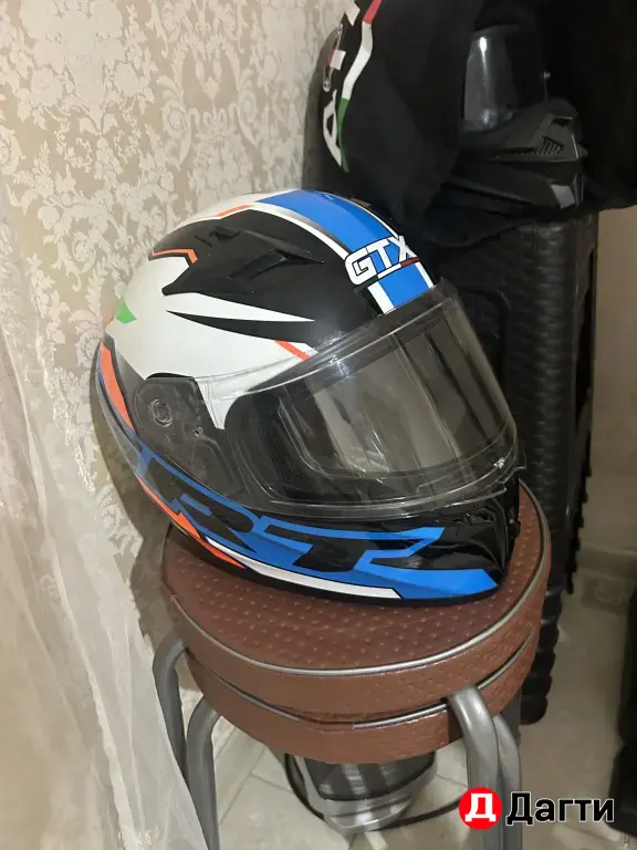 2 шлема в отличном состоянии