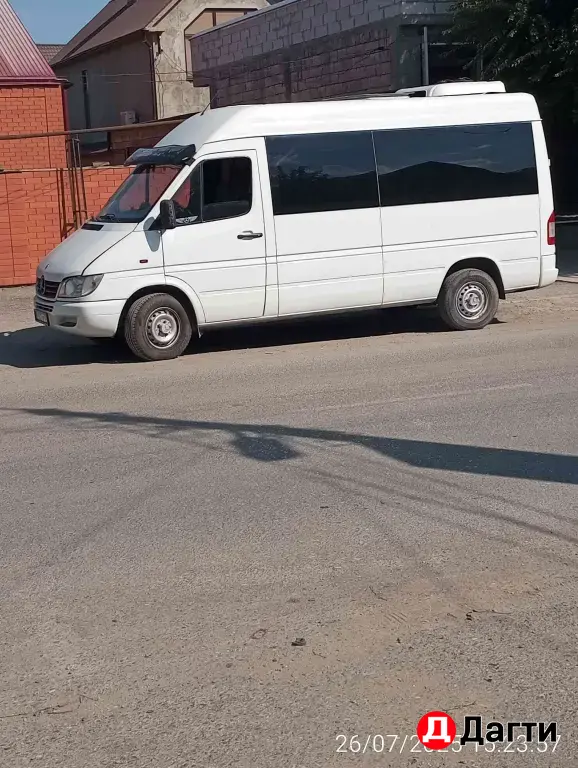 Mercedes-Benz Sprinter, 2001 года