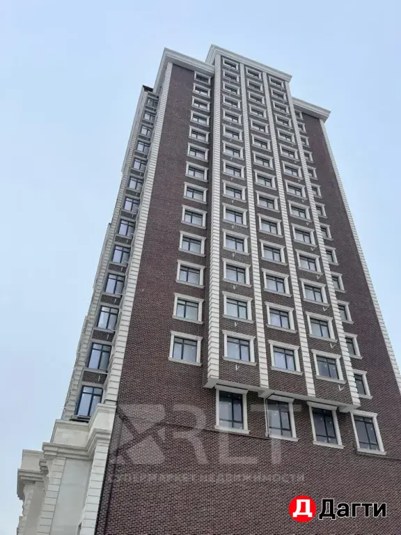 Продаётся просторная 1‑комнатная квартира, 68 м² по проспекту Петра 1 в Махачкале