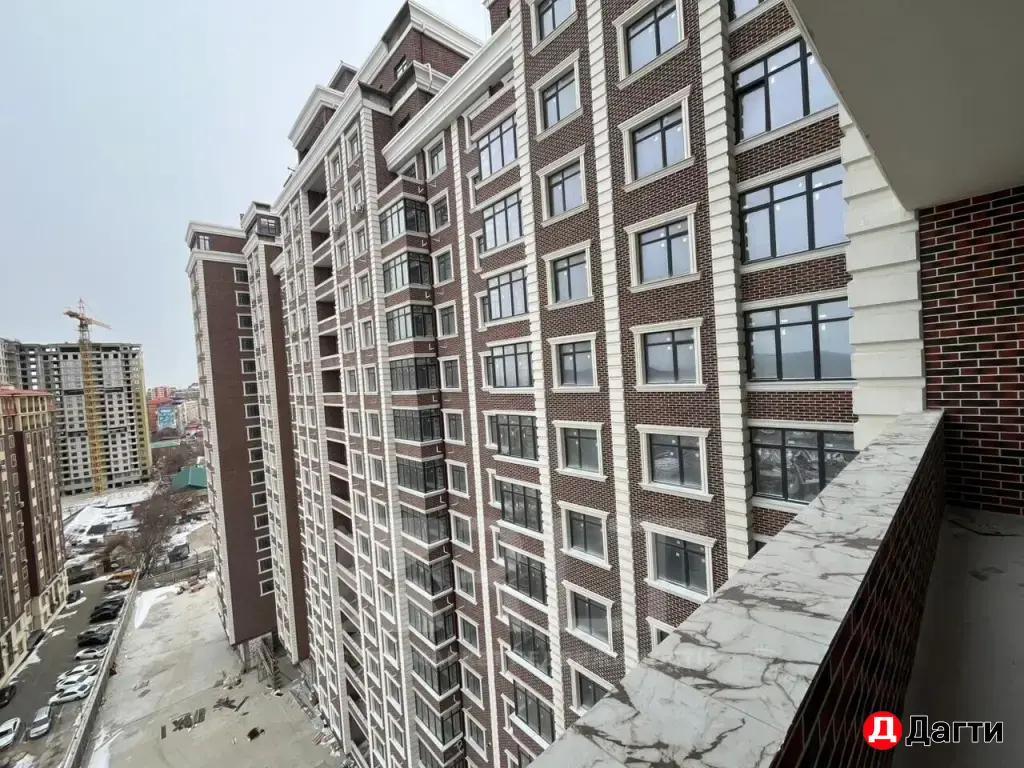 Продаётся просторная 1‑комнатная квартира, 68 м² по проспекту Петра 1 в Махачкале