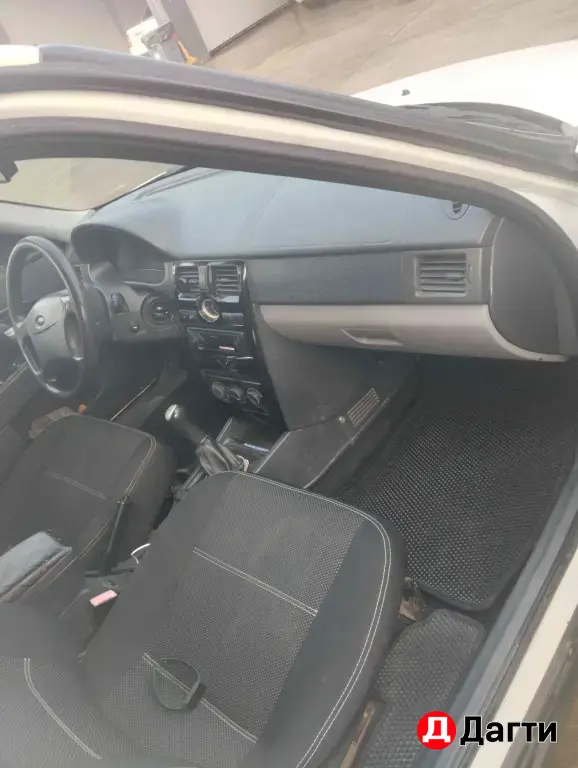 LADA (ВАЗ) Priora, 2011 года