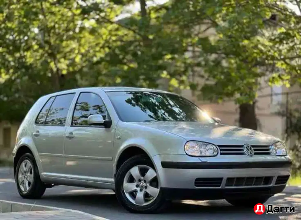 Volkswagen Golf, 2001 года