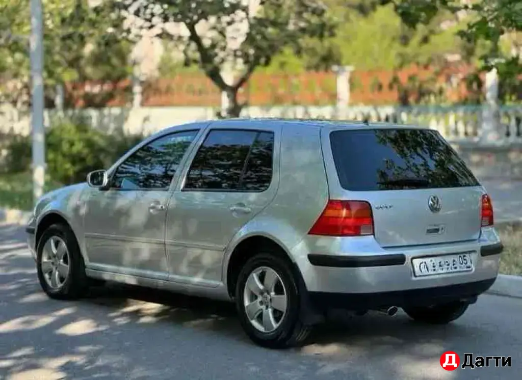 Volkswagen Golf, 2001 года