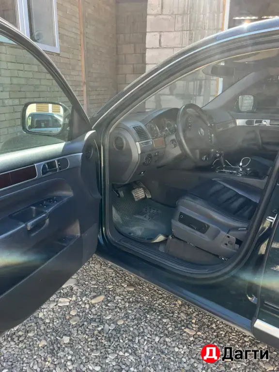 Volkswagen Touareg, 2003 года