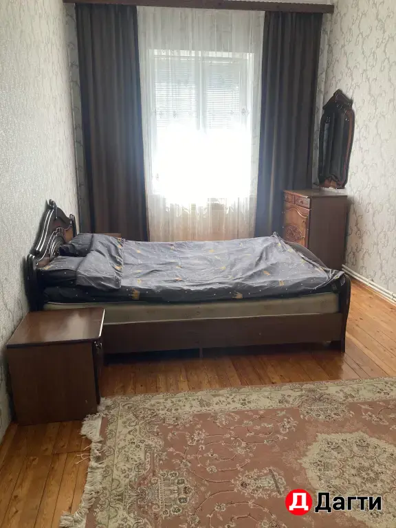 дом полтора этажный