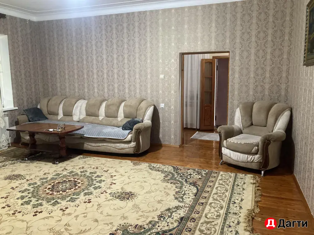 дом полтора этажный