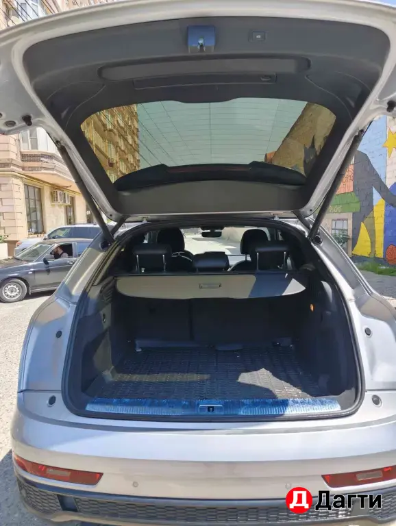 Audi Q3, 2018 года