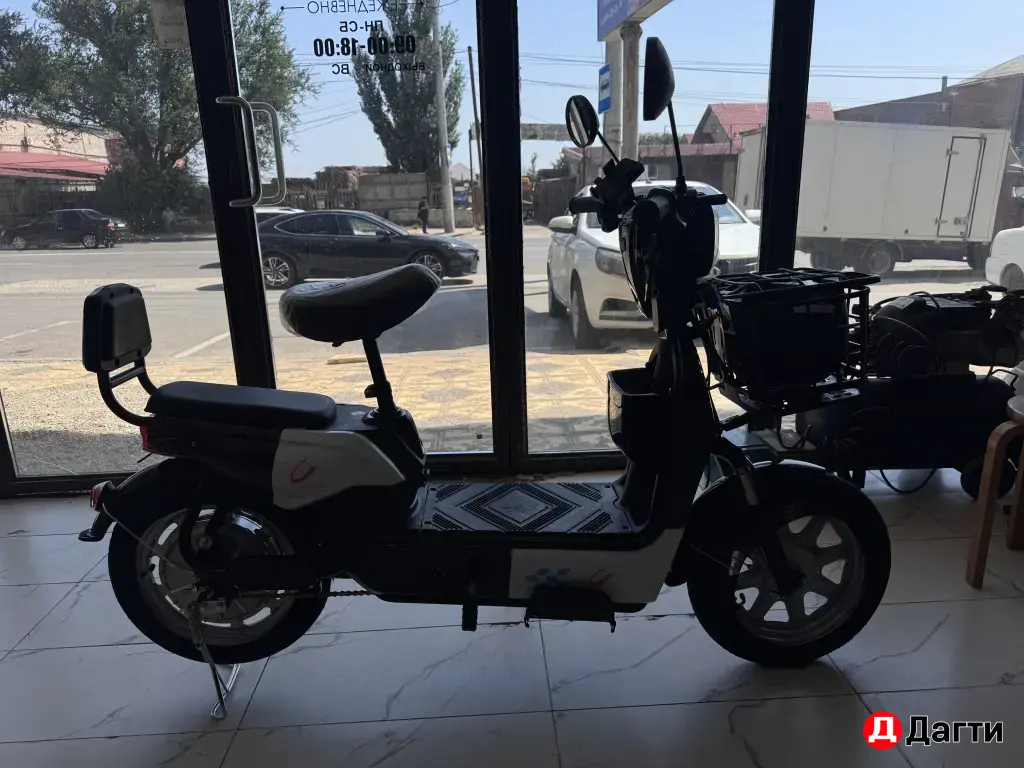 AXU motors E-scout