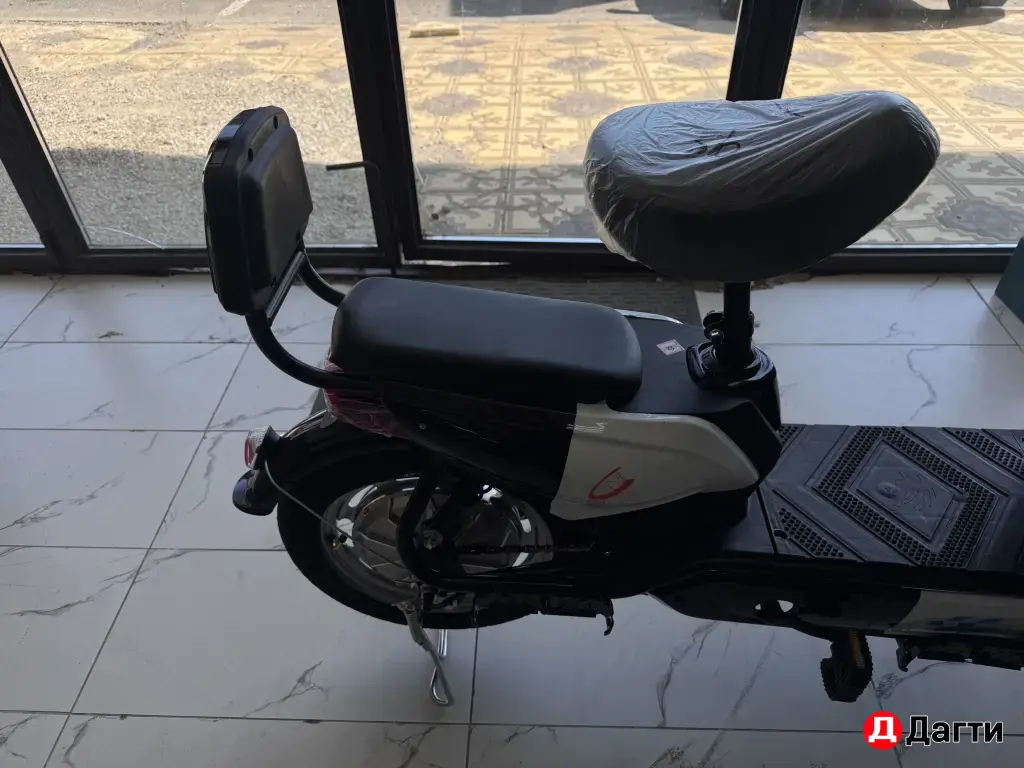 AXU motors E-scout