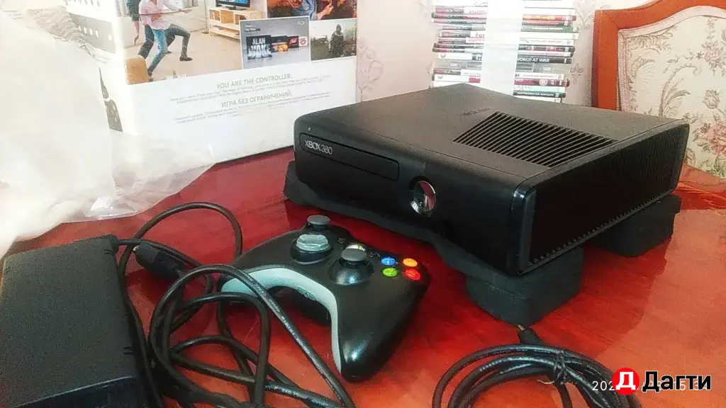 Xbox 360 slim ( прошит ) с играми