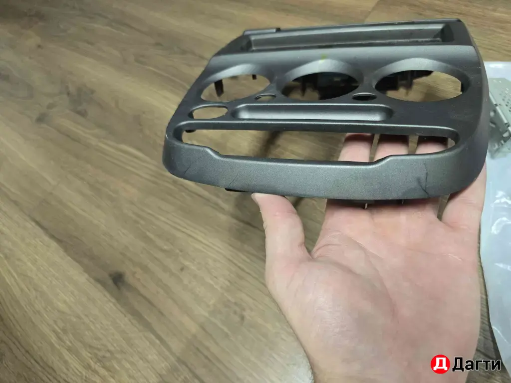 центральная рамка hyundai accent акцент