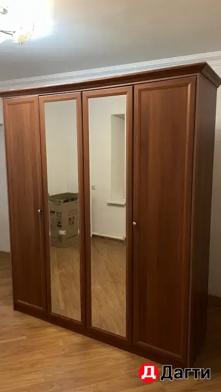 Шкаф распашный