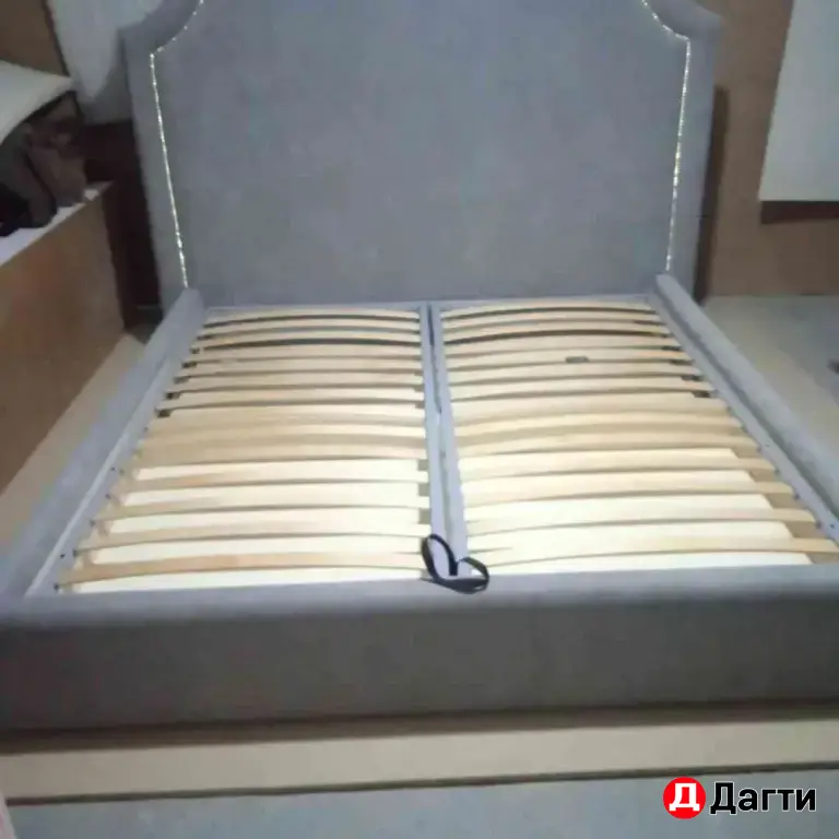 кровати от 90-200см до 200-200см .